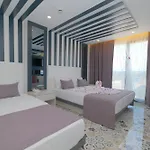 Black Royal Hotel