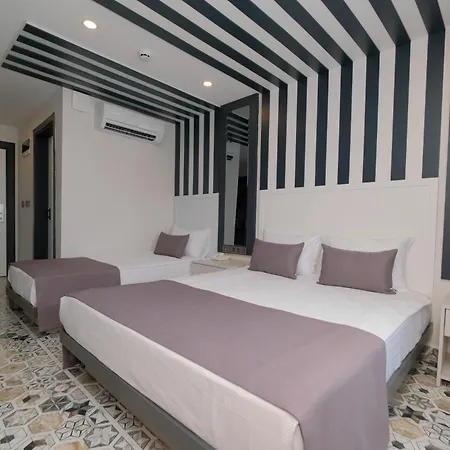 Black Royal Hotell 4*