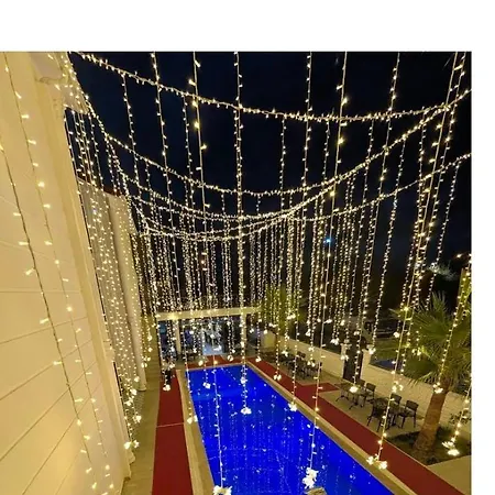 Black Royal Hotel